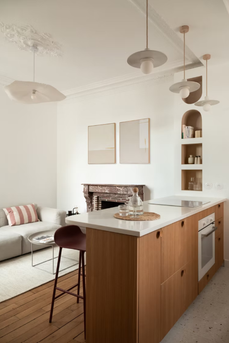 Rénovation petit appartement parisien avec optimisation de l'ilot cuisine par le cabinet Studio Castille